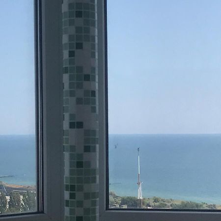 Apartamento Flat with the sea view Chornomorsk Exterior foto