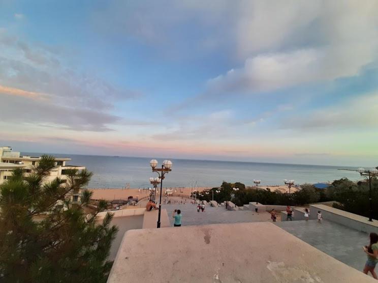 Apartamento Flat with the sea view Chornomorsk Exterior foto