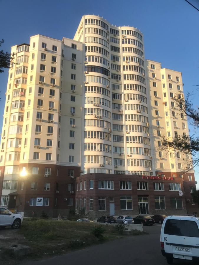 Apartamento Flat with the sea view Chornomorsk Exterior foto
